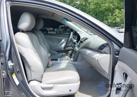 2009 Toyota Camry Le z USA, uszkodzony, nr VIN 4T1BE46K69U841333